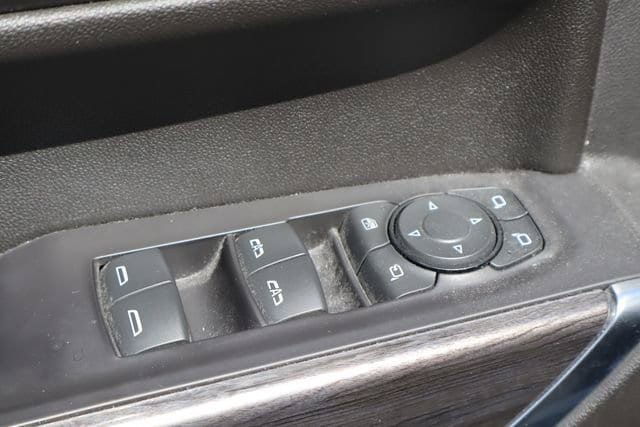 Used 2021 Chevrolet Silverado 1500 LTZ w/ LTZ Premium Texas Edition AWD/4WD image 22