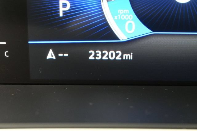 Used 2023 Volkswagen Tiguan SE FWD image 19