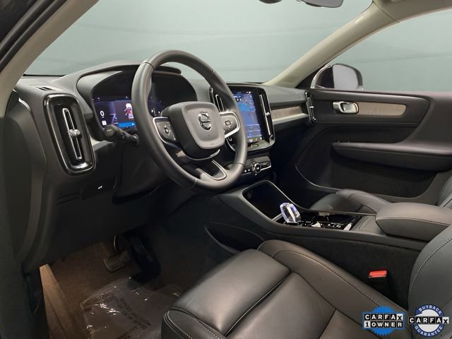 Used 2025 Volvo XC40 B5 Plus image 58