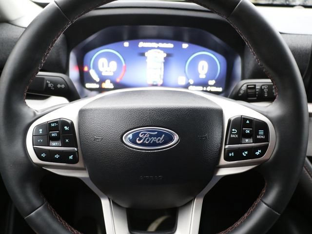 Used 2025 Ford Explorer Active w/ Active Comfort Package AWD/4WD image 25