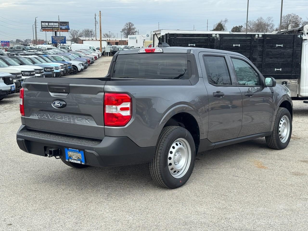 New 2025 Ford Maverick XL image 3