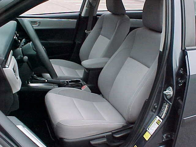 Used 2015 Toyota Corolla LE image 12