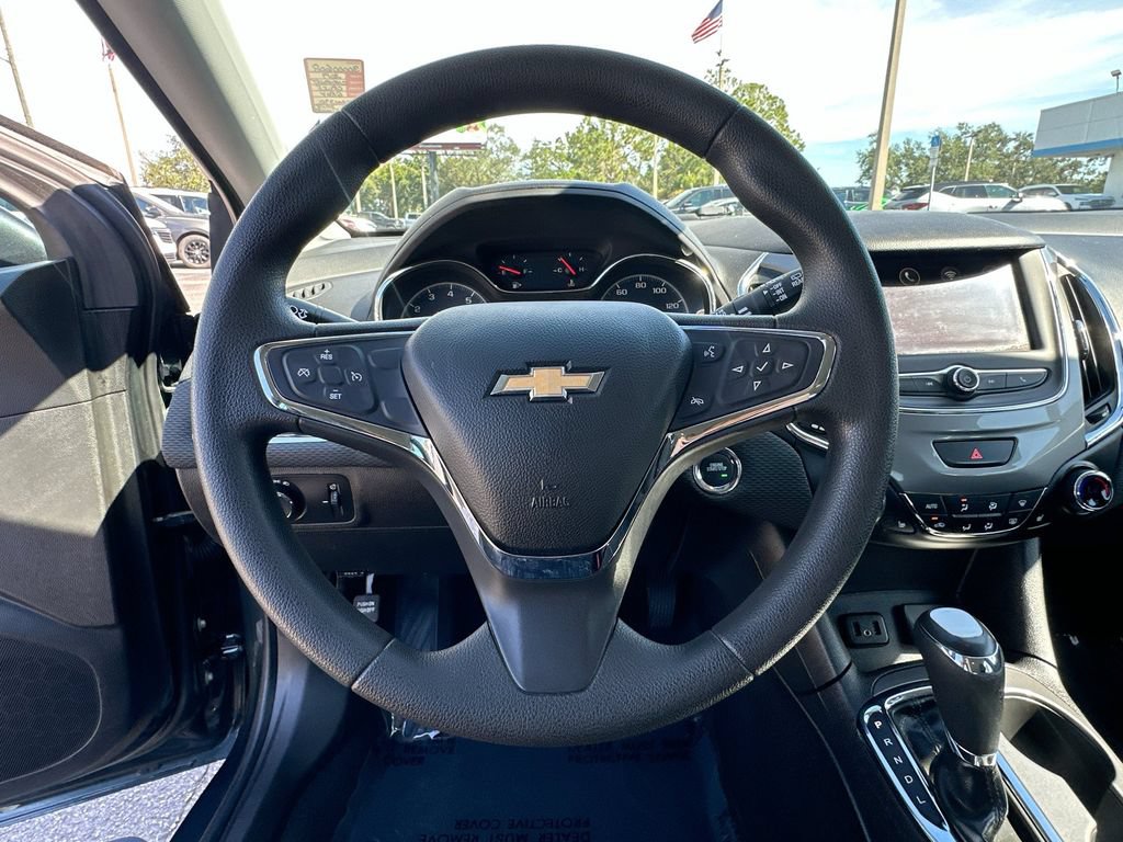 Certified 2019 Chevrolet Cruze LT w/ Convenience Package FWD image 11