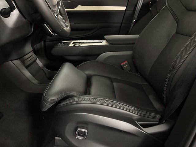 New 2026 Volvo EX90 Ultra AWD/4WD image 30