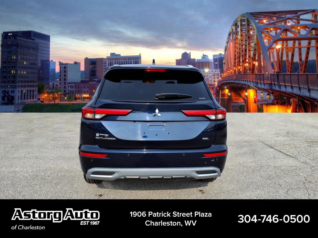 Used 2022 Mitsubishi Outlander SEL image 4