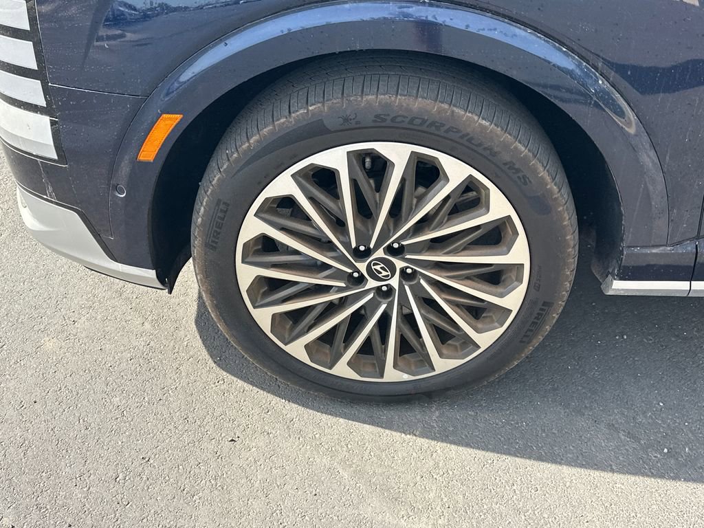 New 2026 Hyundai Palisade Calligraphy FWD image 12