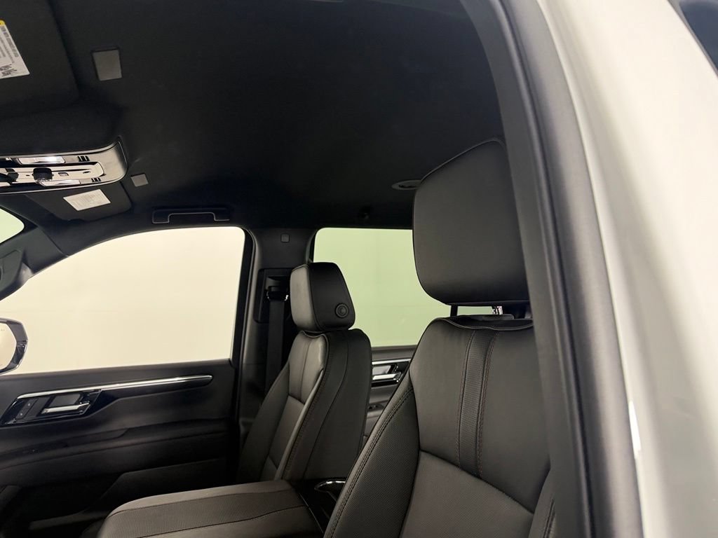 Used 2026 Chevrolet Tahoe RST AWD/4WD image 22