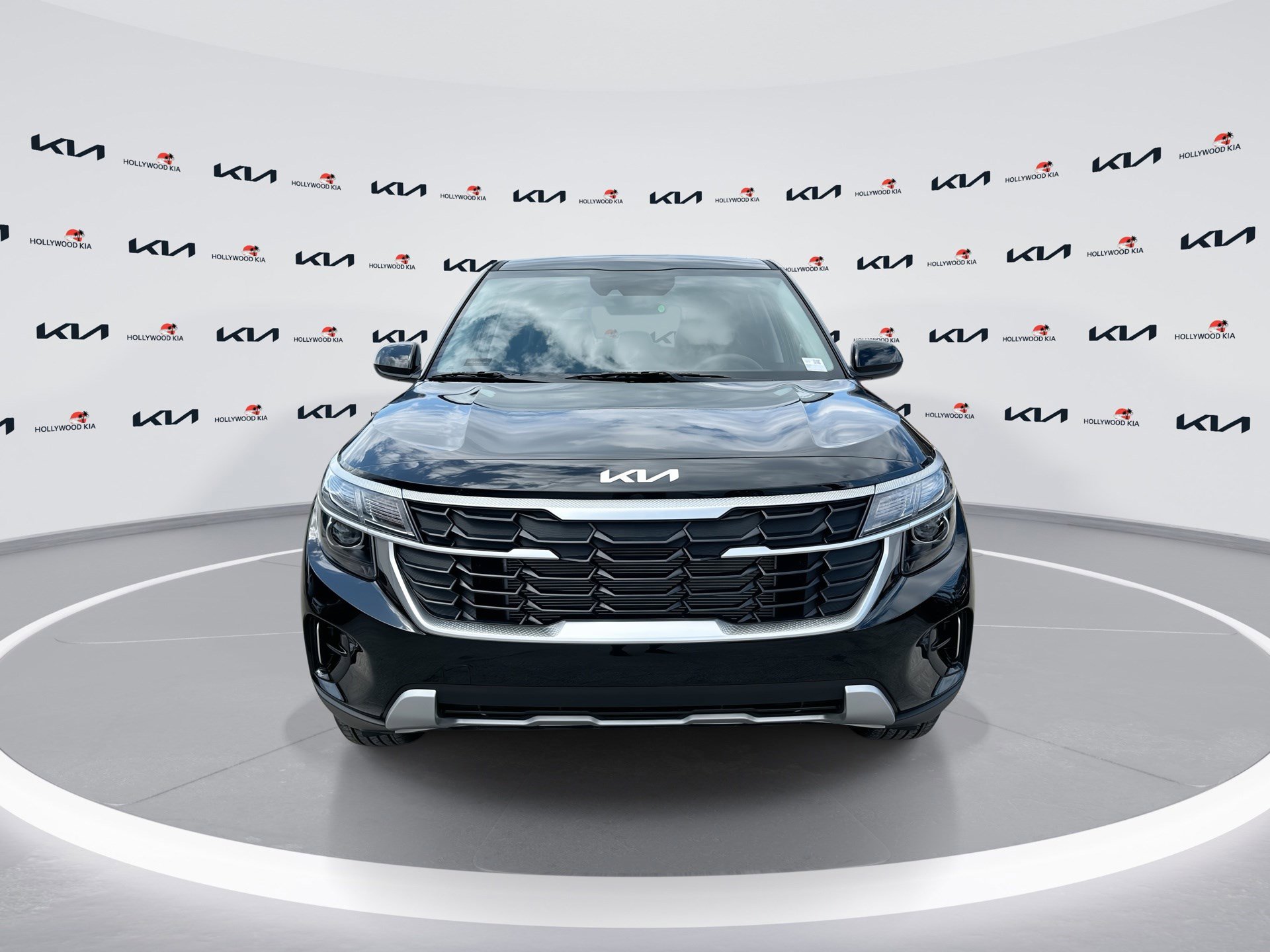 Used 2026 Kia Seltos LX FWD image 3