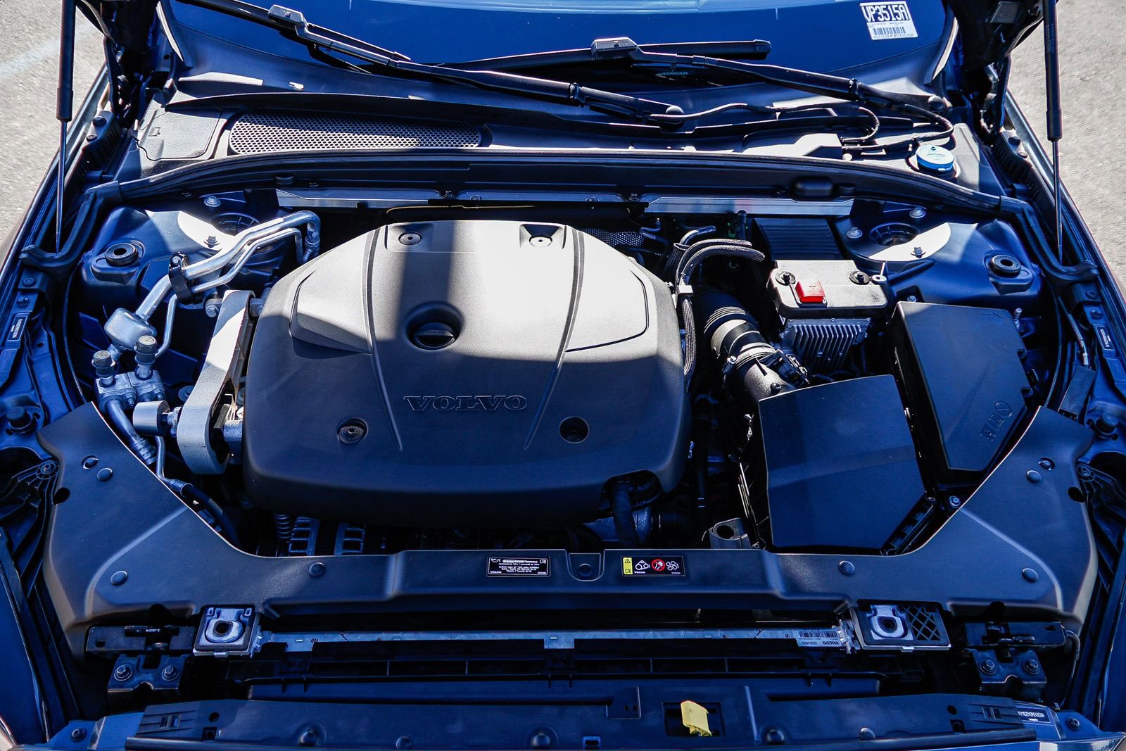 Used 2021 Volvo V60 T6 R-Design w/ Advanced Package image 31