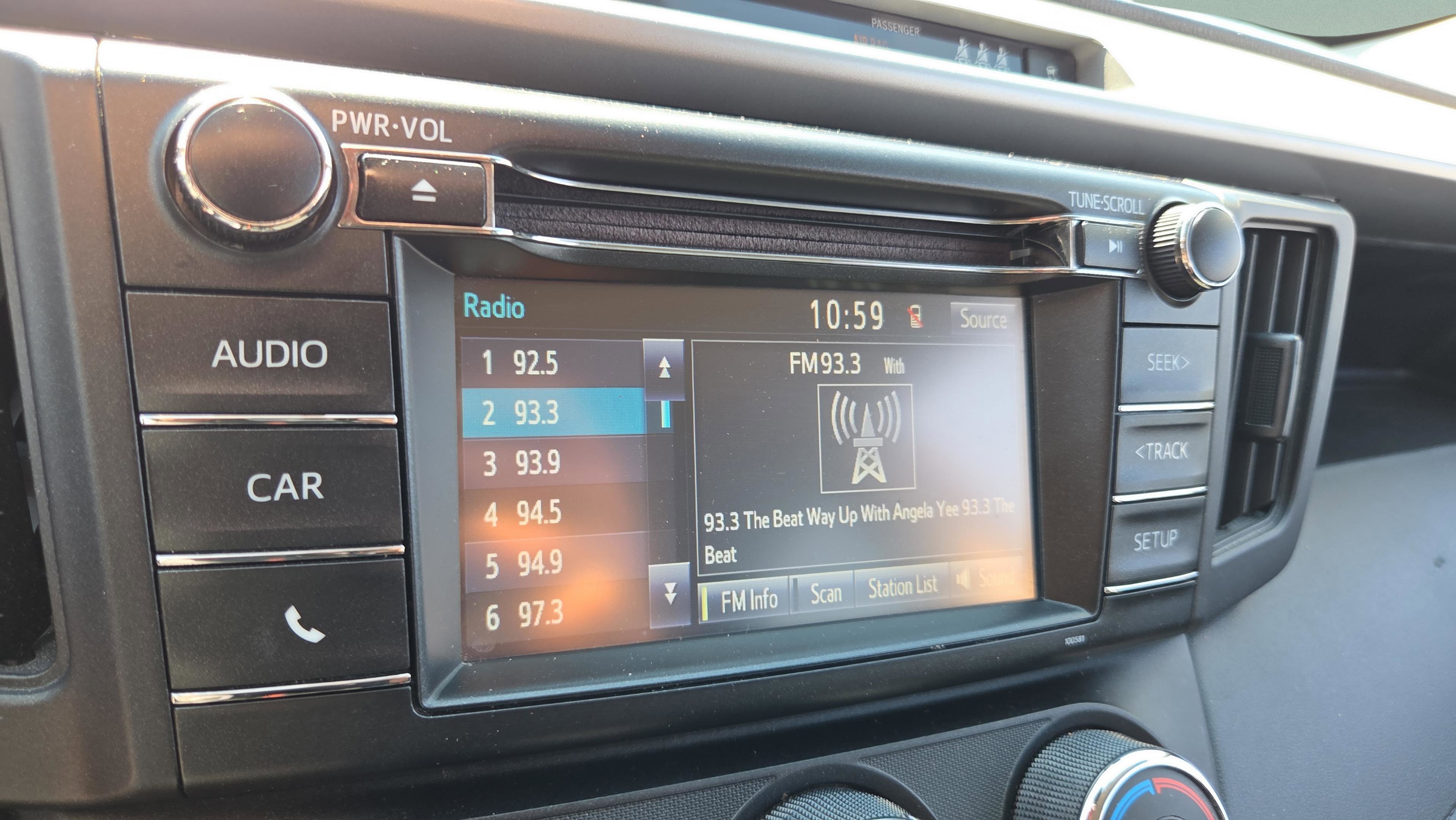 Used 2017 Toyota RAV4 LE image 18