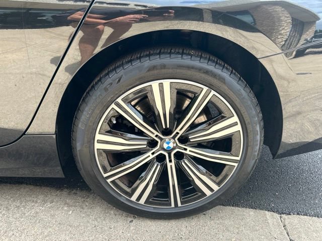 Used 2025 BMW 330i xDrive Sedan AWD/4WD image 38