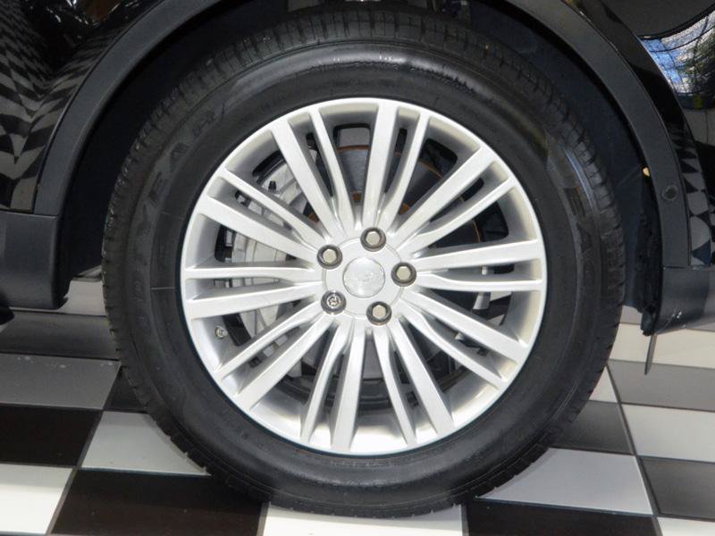 Used 2018 Land Rover Discovery HSE Luxury AWD/4WD image 16
