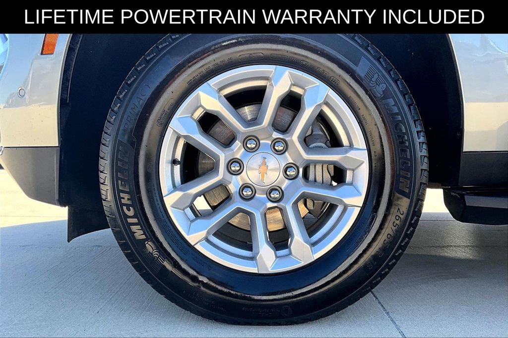 Used 2025 Chevrolet Tahoe LT image 12