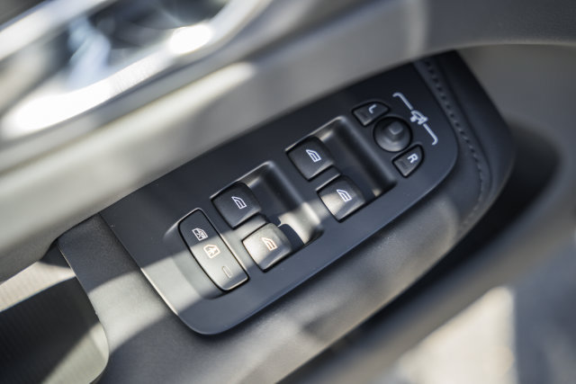 New 2027 Volvo XC60 B5 Plus AWD/4WD image 41