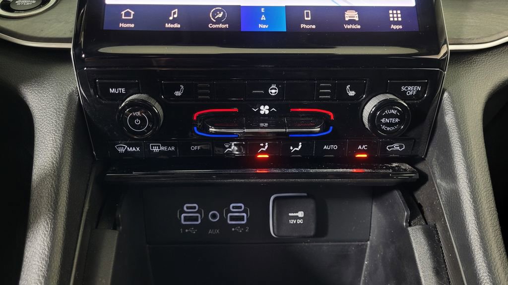 Used 2023 Jeep Grand Cherokee Limited image 26