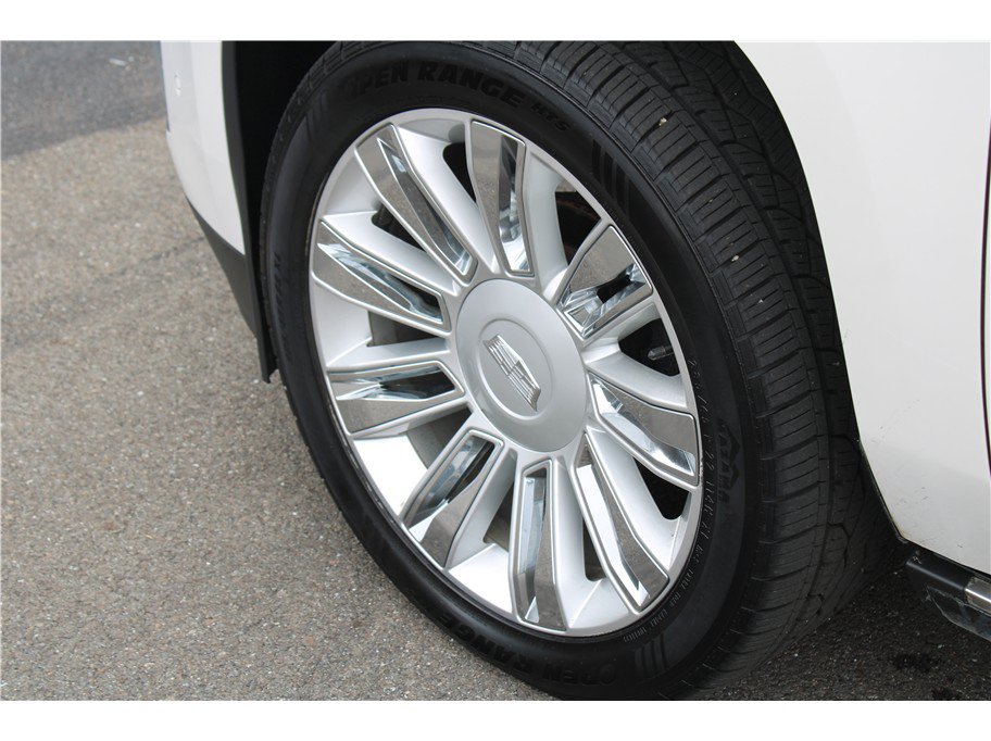Used 2018 Cadillac Escalade Platinum AWD/4WD image 31