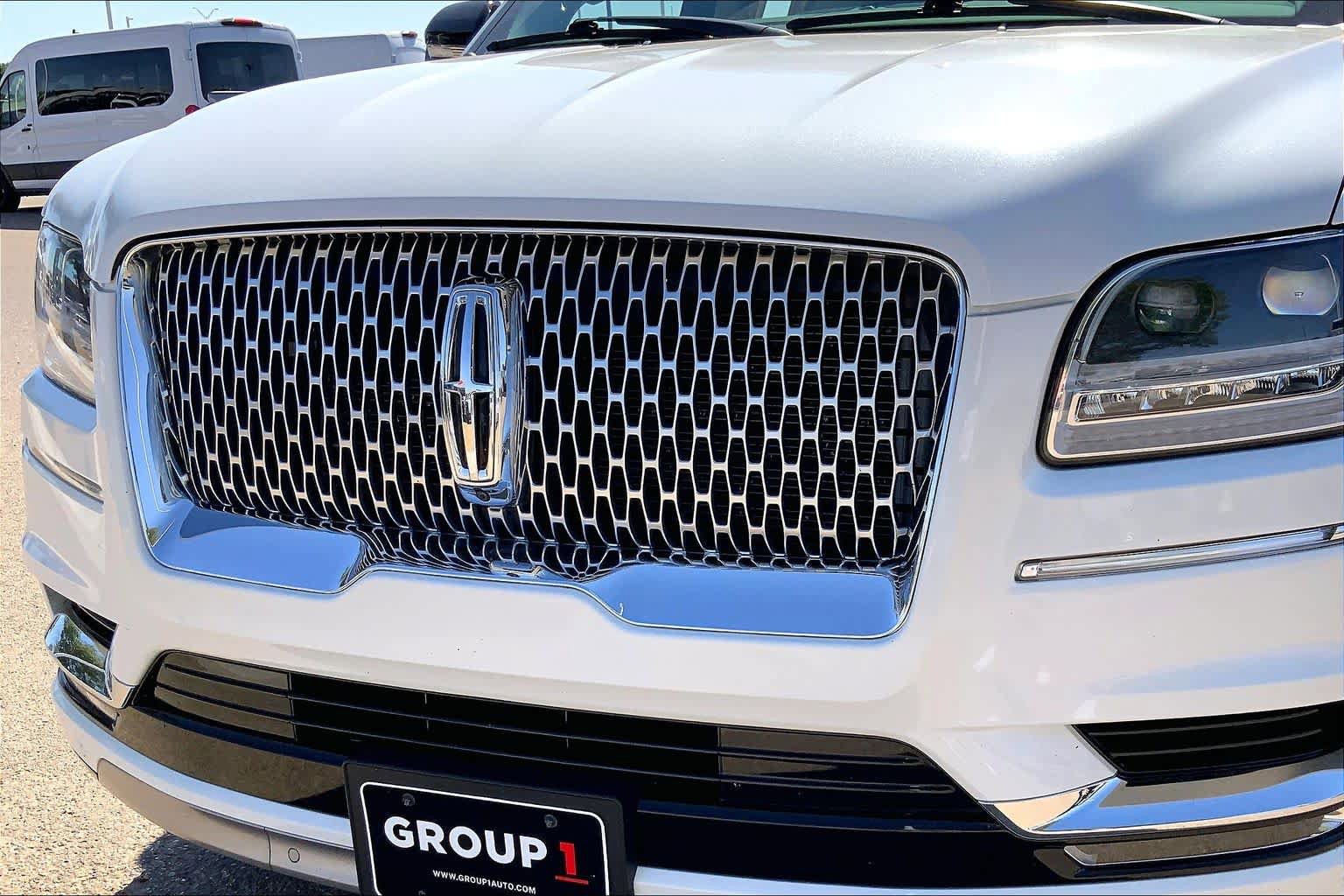 Used 2021 Lincoln Navigator Reserve AWD/4WD image 30