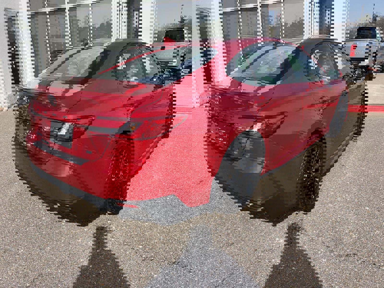 Used 2025 Toyota Camry SE w/ Multimedia Upgrade Package image 14