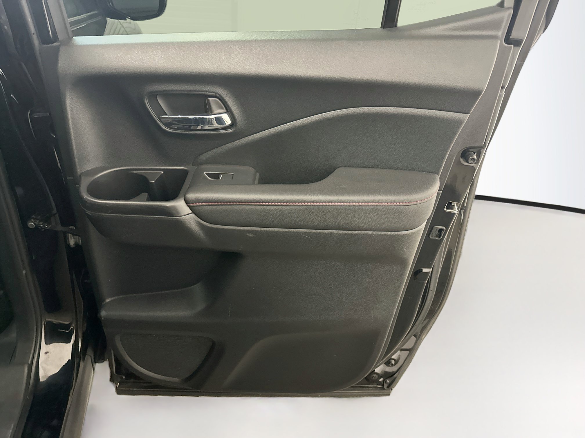 Used 2020 Honda Ridgeline Black Edition image 32