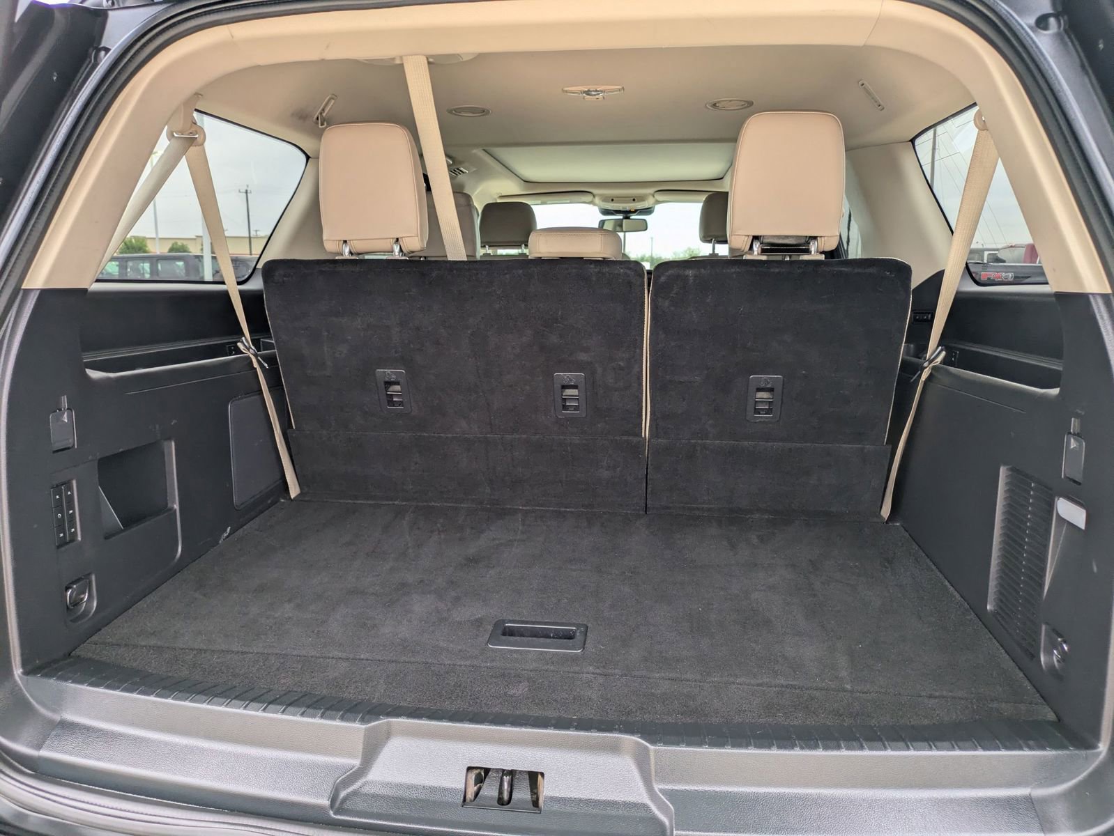 Used 2024 Ford Expedition Max Limited image 25