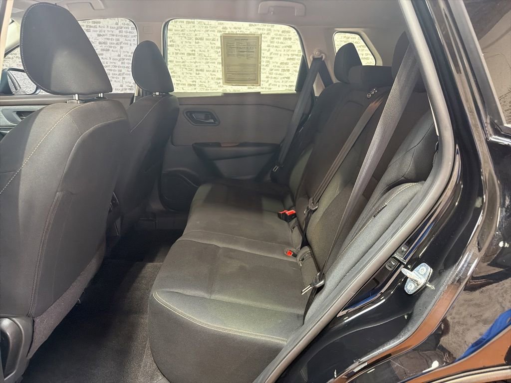 Used 2023 Nissan Rogue S FWD image 14