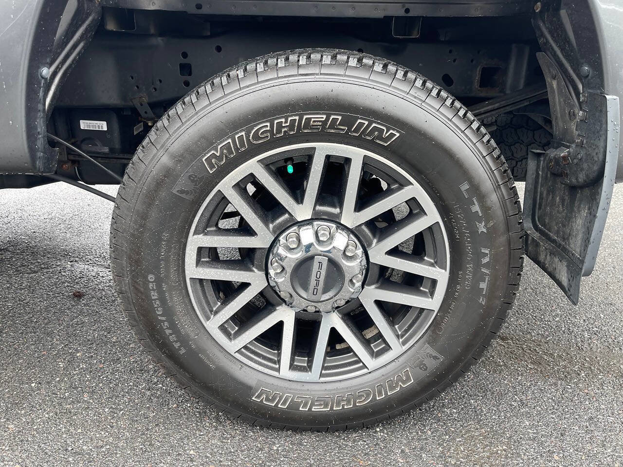 Used 2017 Ford F250 Lariat w/ Lariat Value Package image 20