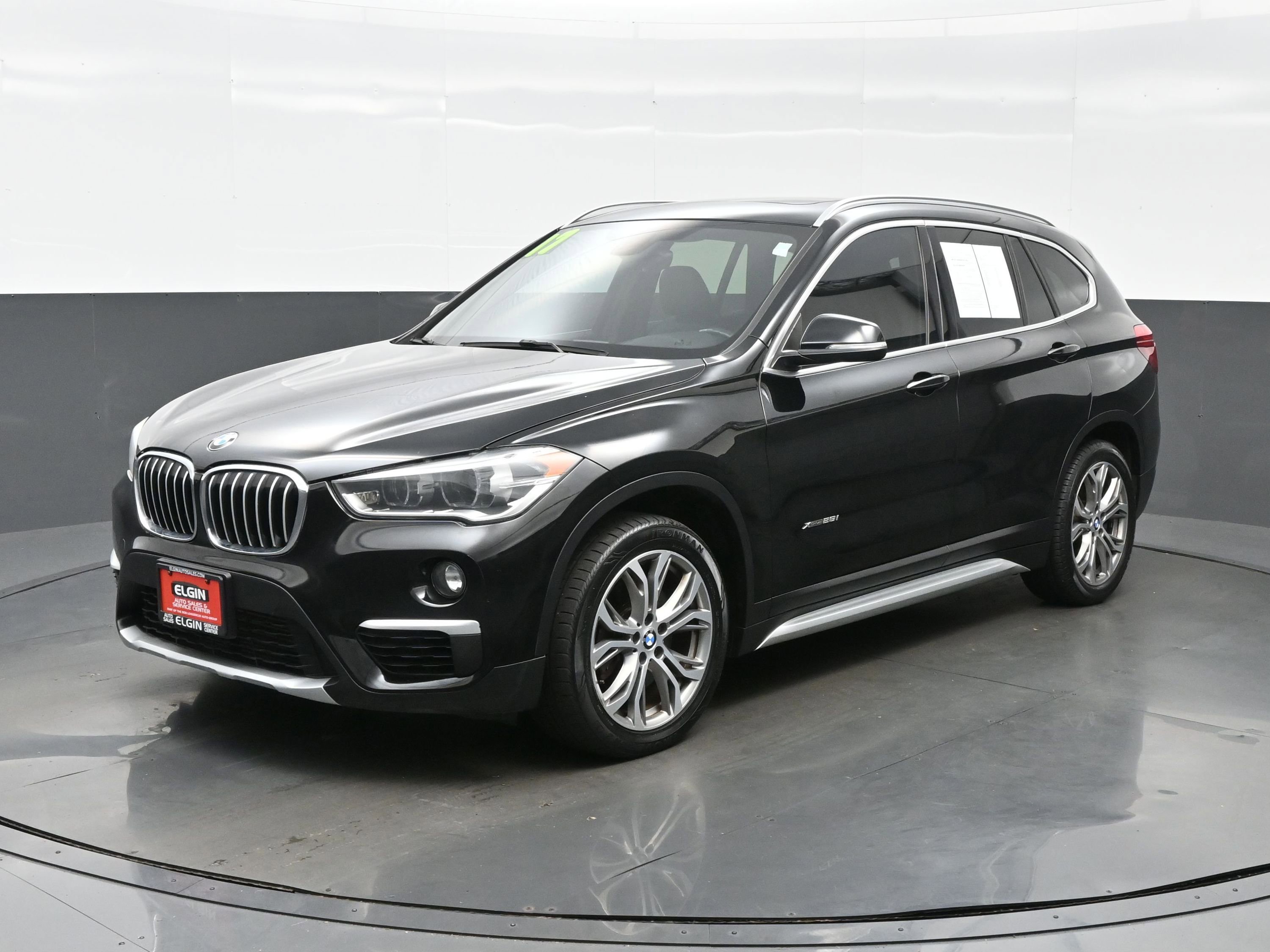 Used 2017 BMW X1 xDrive28i image 2