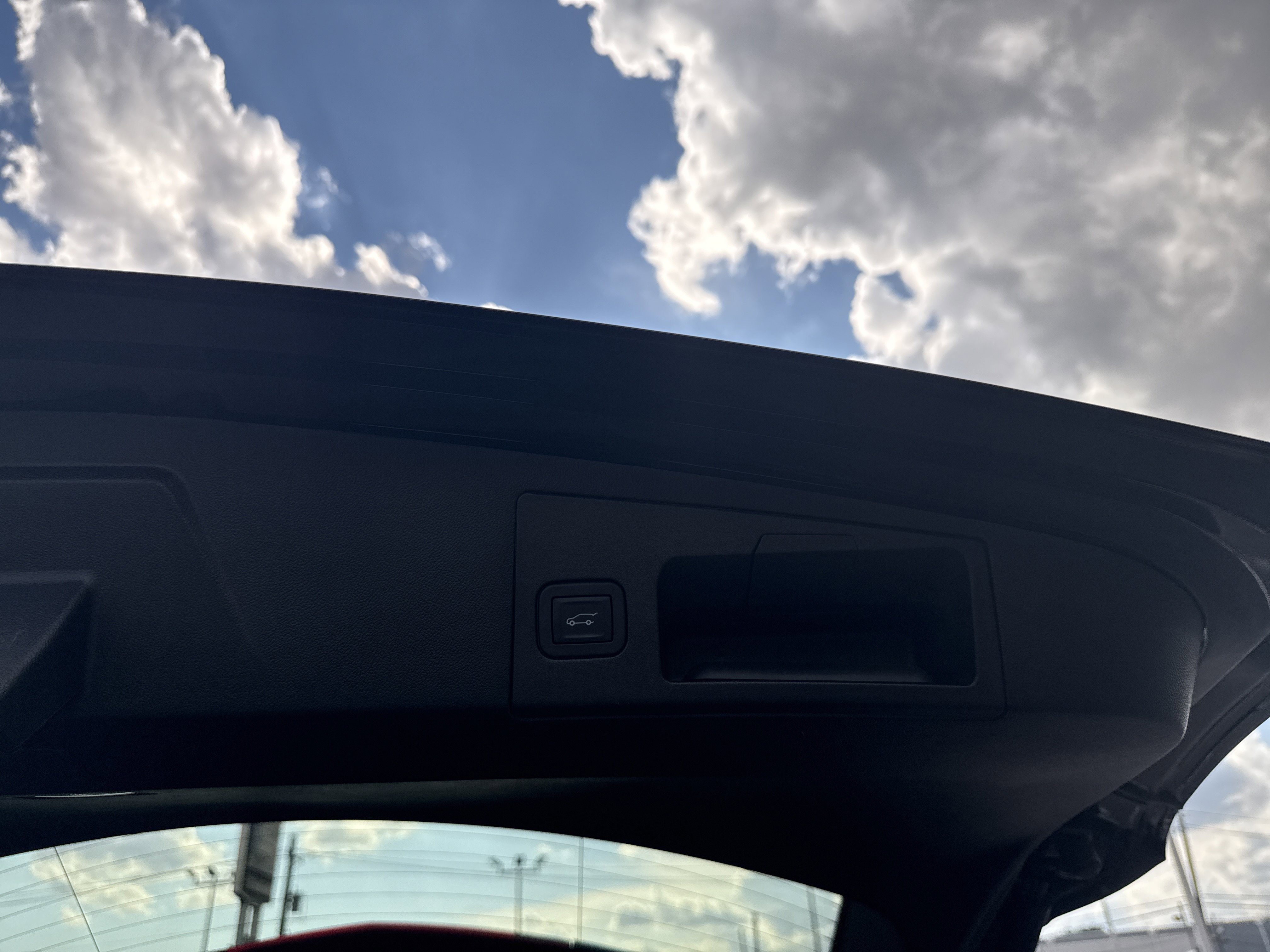 Used 2025 Cadillac XT5 Premium Luxury image 30