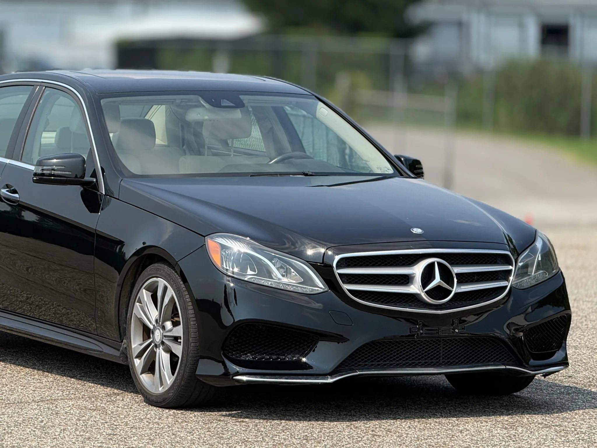 Used 2014 Mercedes-Benz E 350 Sedan image 16