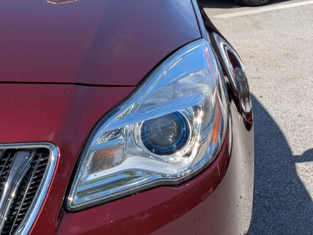 Used 2017 Buick Regal Sport Touring FWD image 6