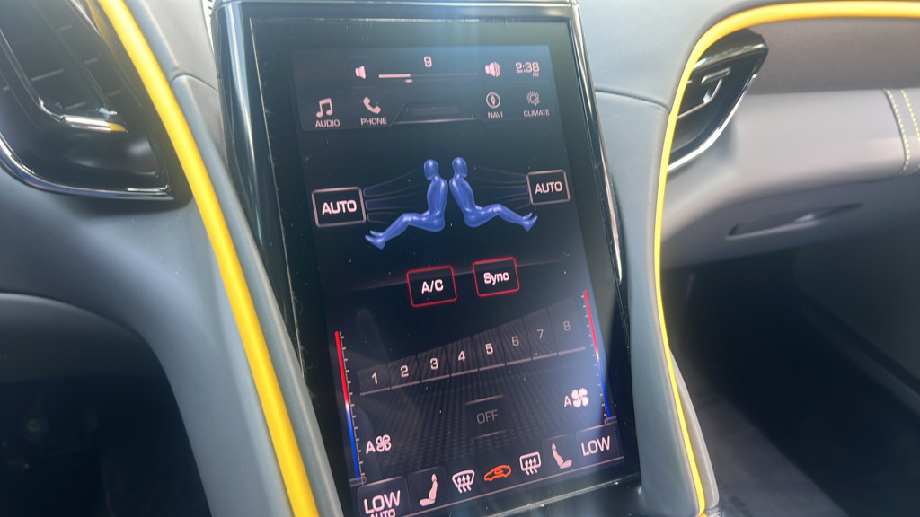 Used 2023 Ferrari Roma RWD image 27