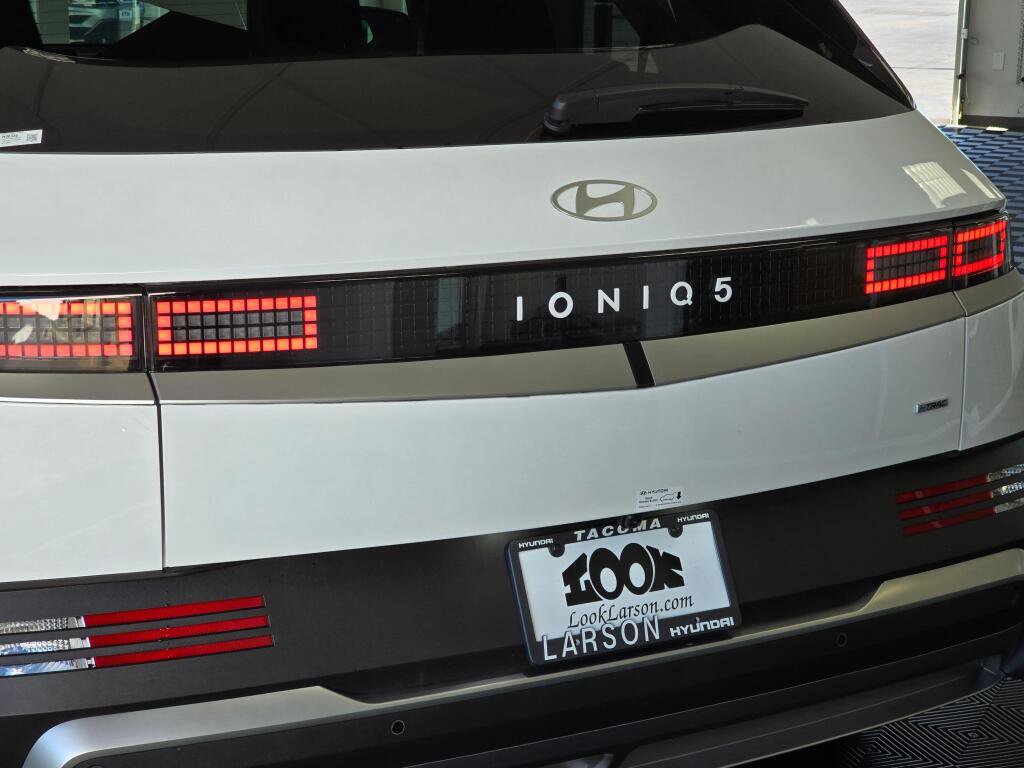 New 2026 Hyundai Ioniq 5 SEL image 13
