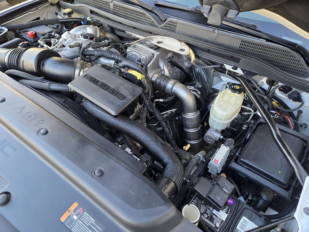 Used 2017 GMC Sierra 2500 SLT w/ Duramax Plus Package image 13