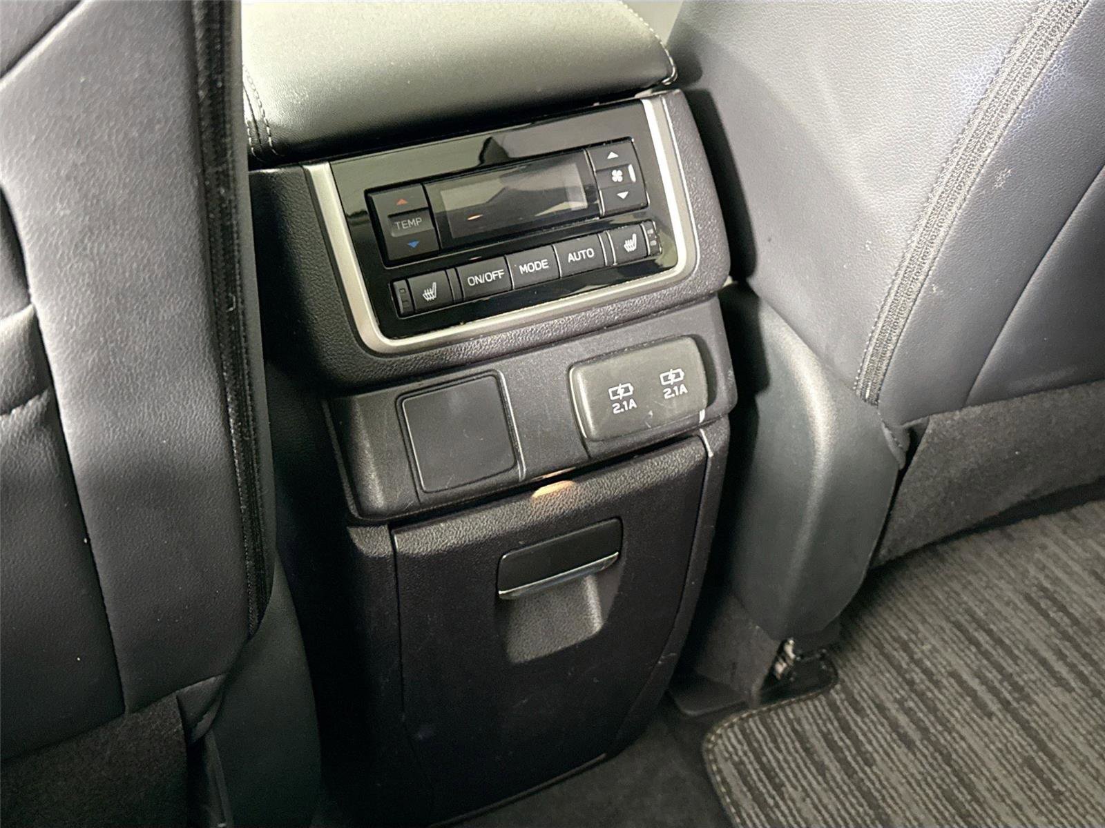 Used 2022 Subaru Ascent Limited w/ Technology Package AWD/4WD image 38