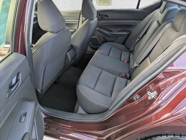 Used 2024 Nissan Altima 2.5 SV image 17