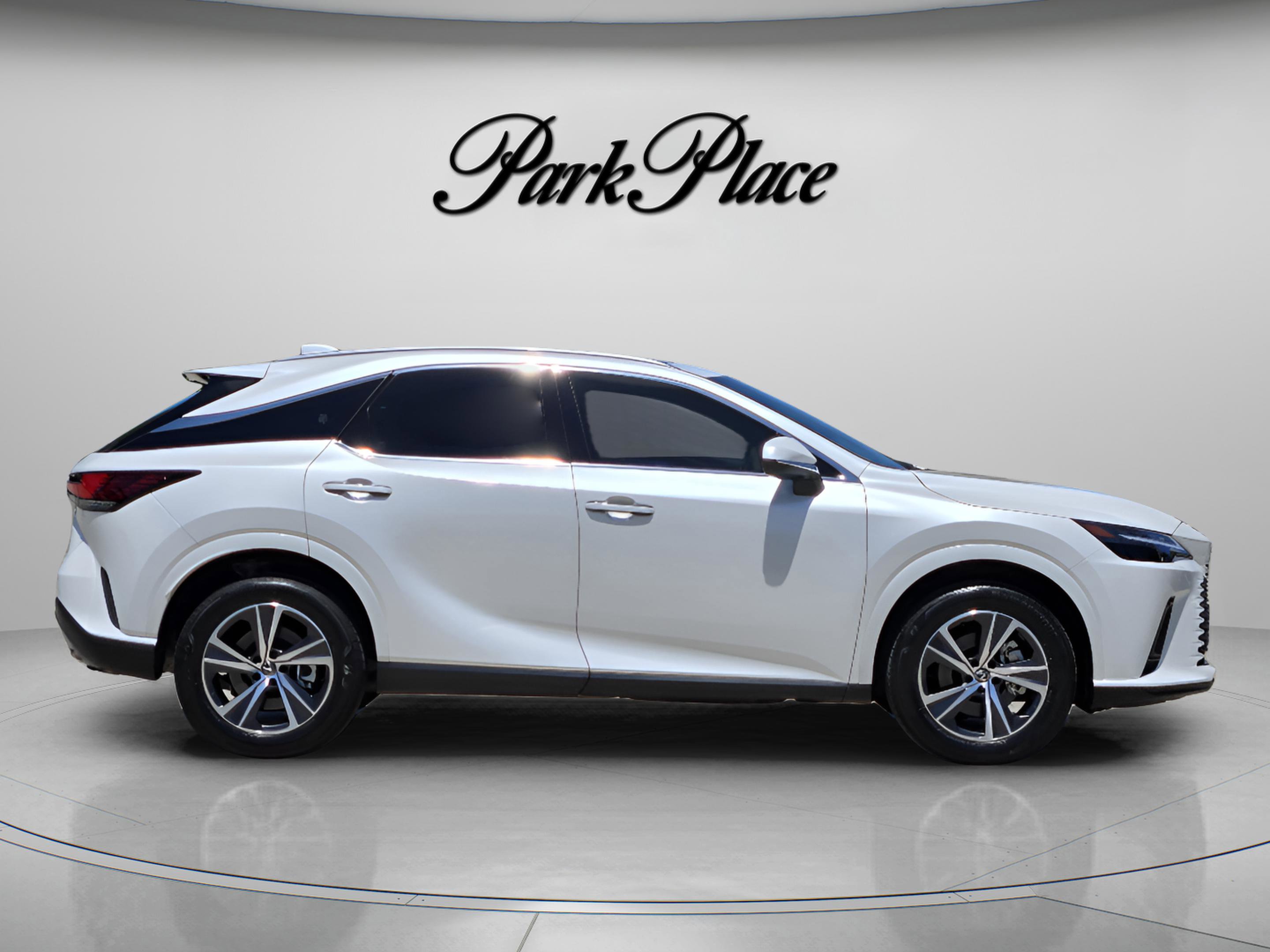 Used 2024 Lexus RX 350 Premium w/ Cold Area Package FWD image 6