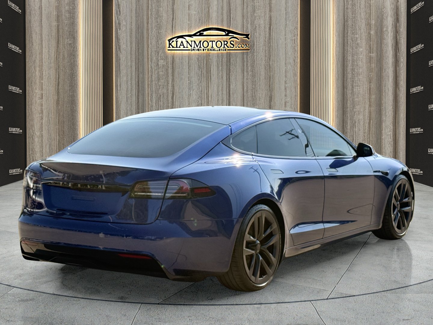 Used 2025 Tesla Model S AWD/4WD image 13