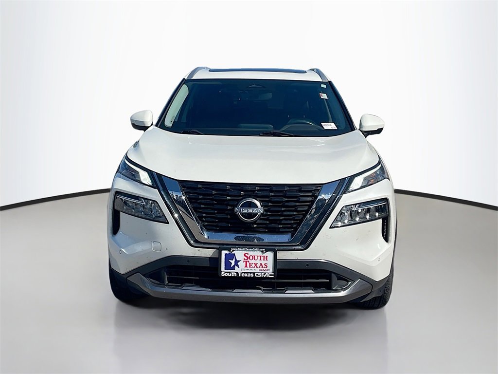 Used 2023 Nissan Rogue SL w/ SL Premium Package image 2