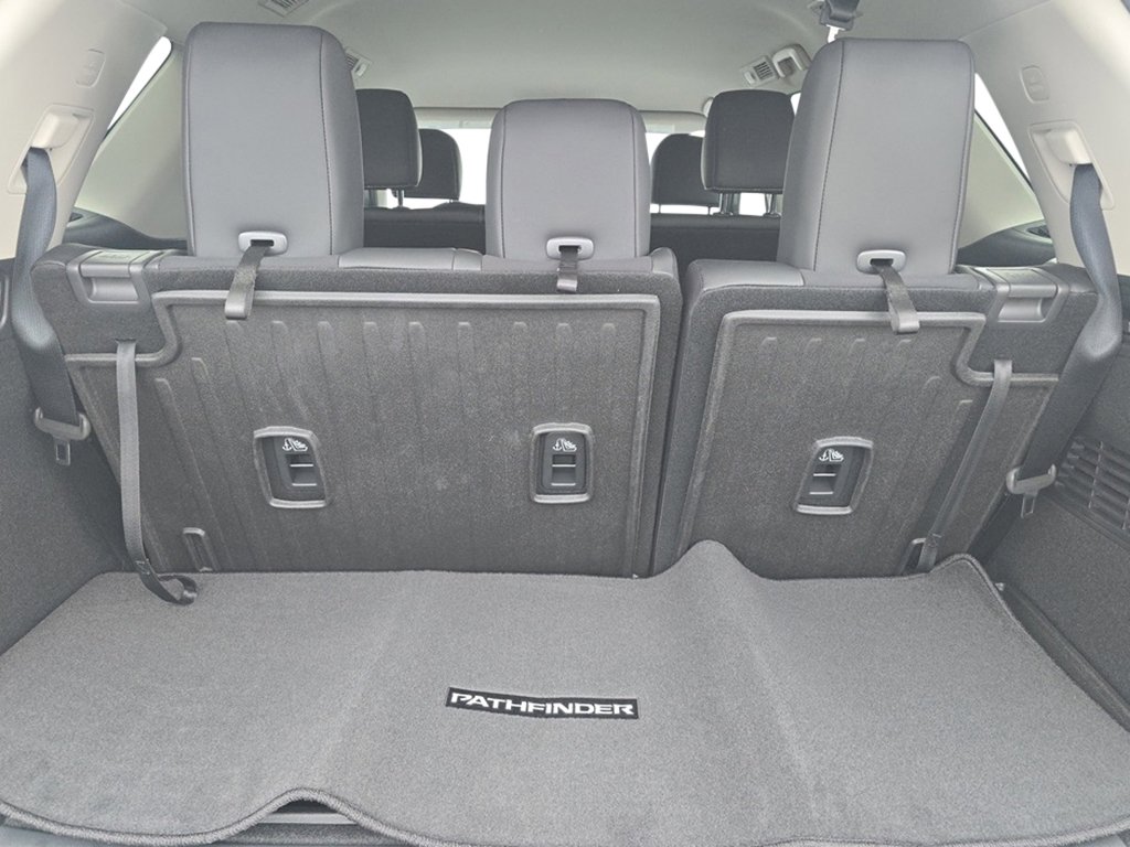 New 2026 Nissan Pathfinder SL w/ Cargo Package FWD image 22