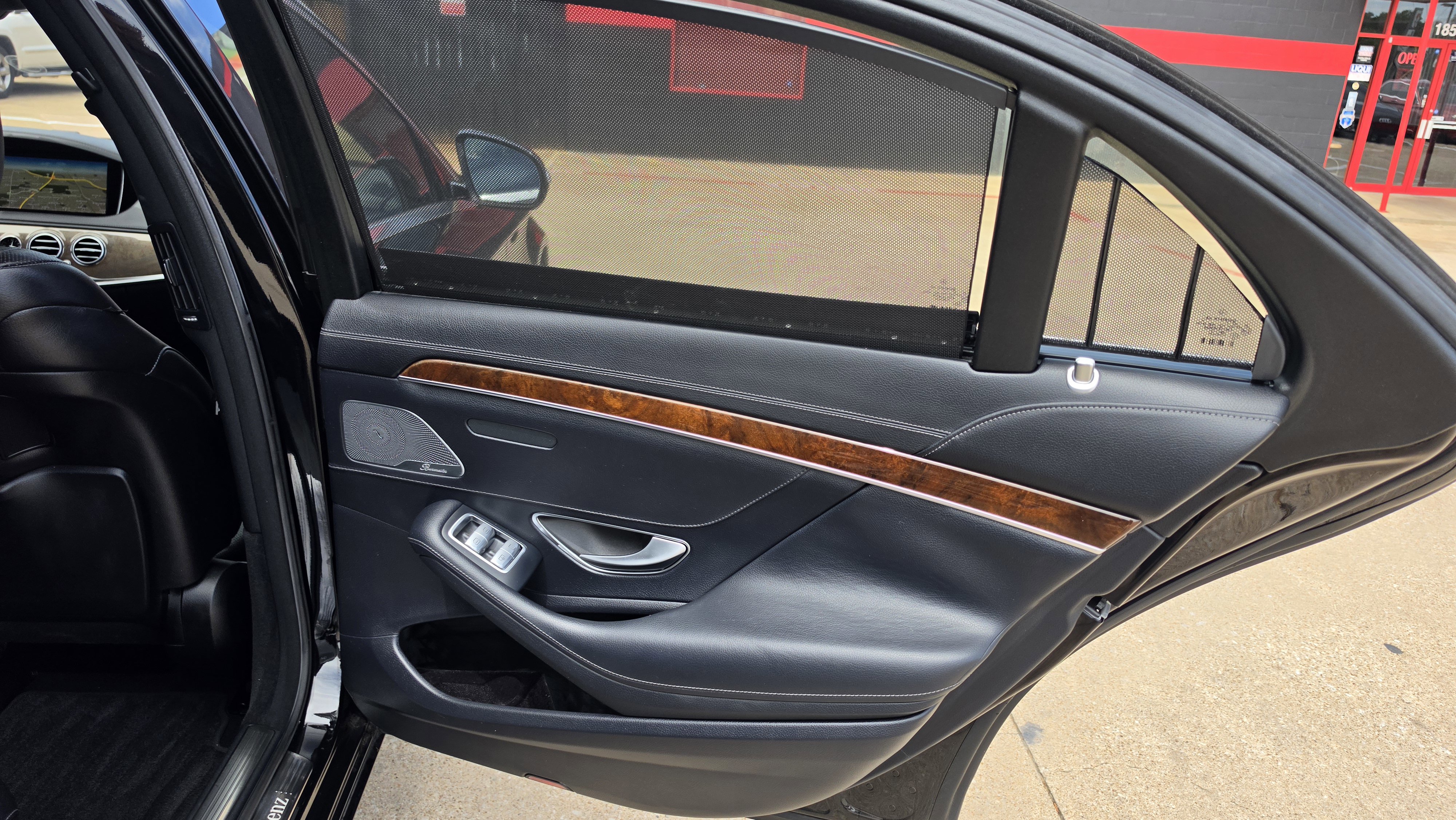 Used 2015 Mercedes-Benz S 550 Sedan image 29
