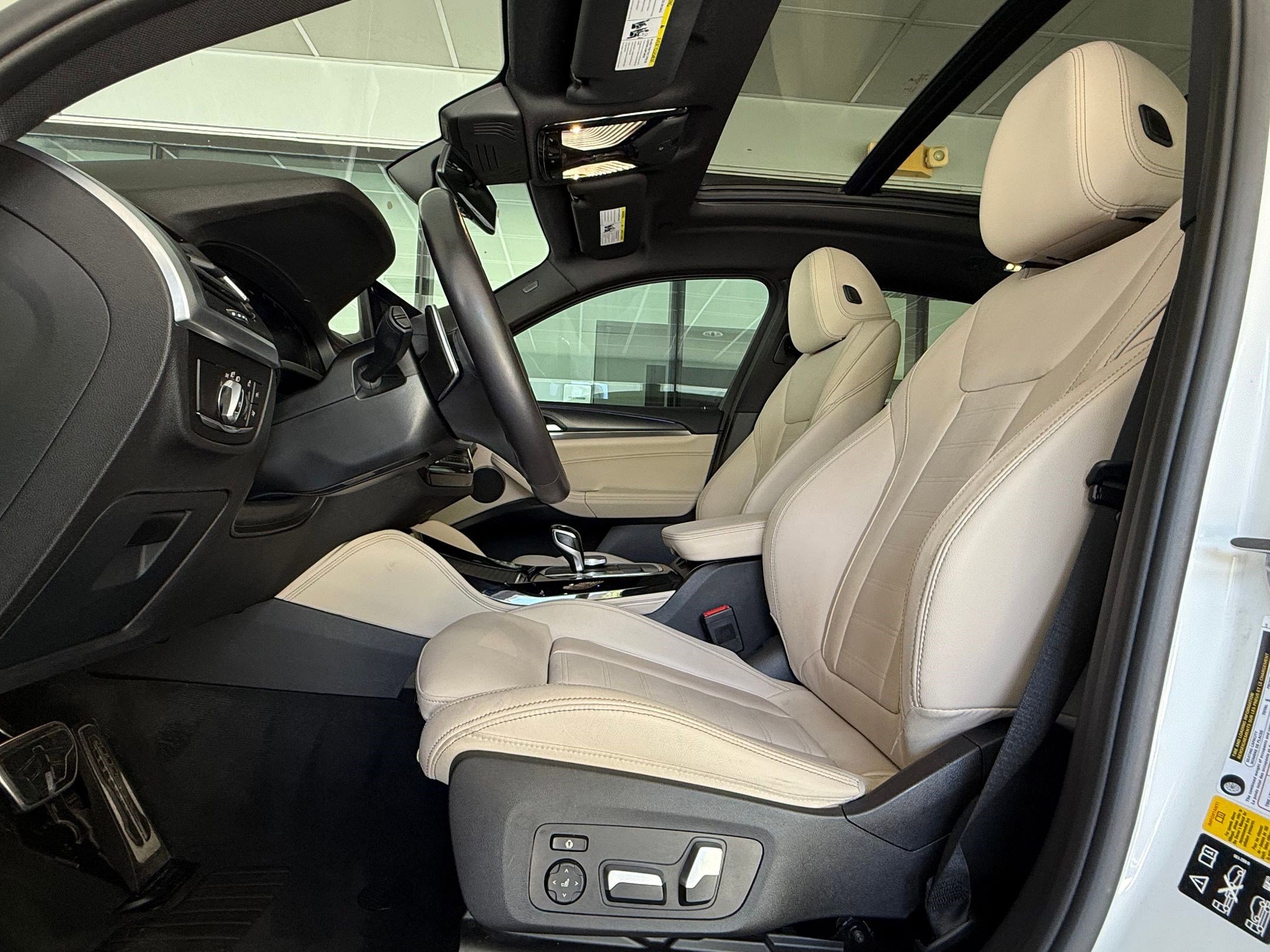 Used 2022 BMW X4 xDrive30i w/ M Sport Package 2 image 5