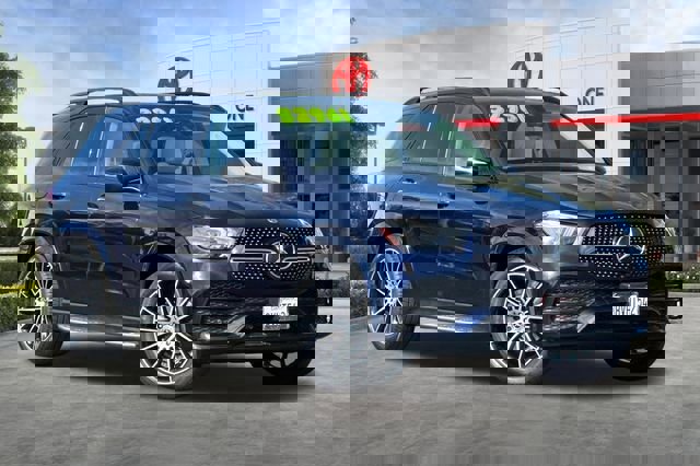 Used 2021 Mercedes-Benz GLE 350 4MATIC image 2