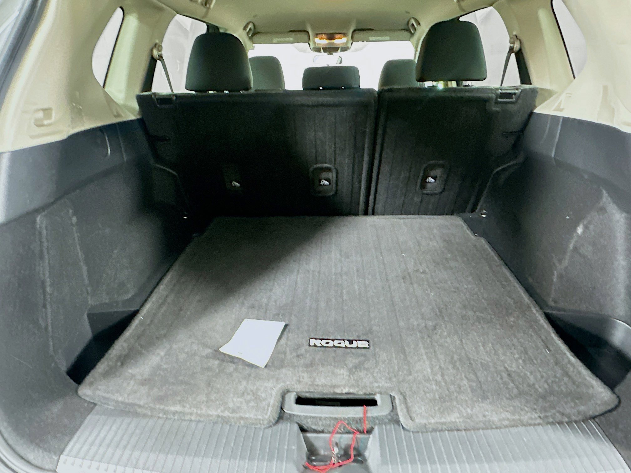 Used 2023 Nissan Rogue SV image 28