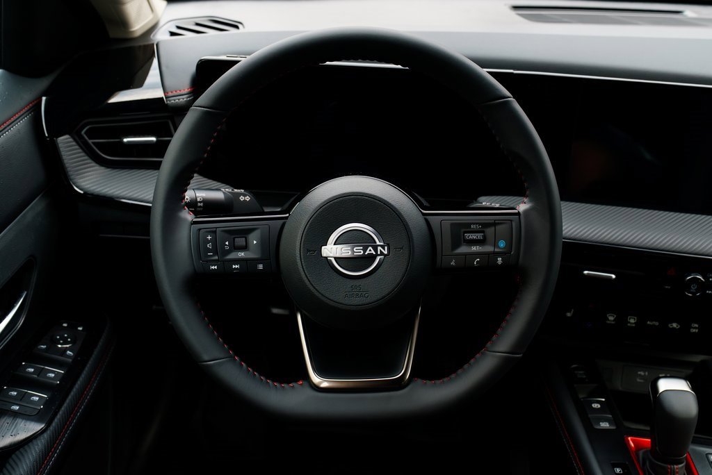 New 2026 Nissan Kicks SR w/ Cold Weather Package image 11