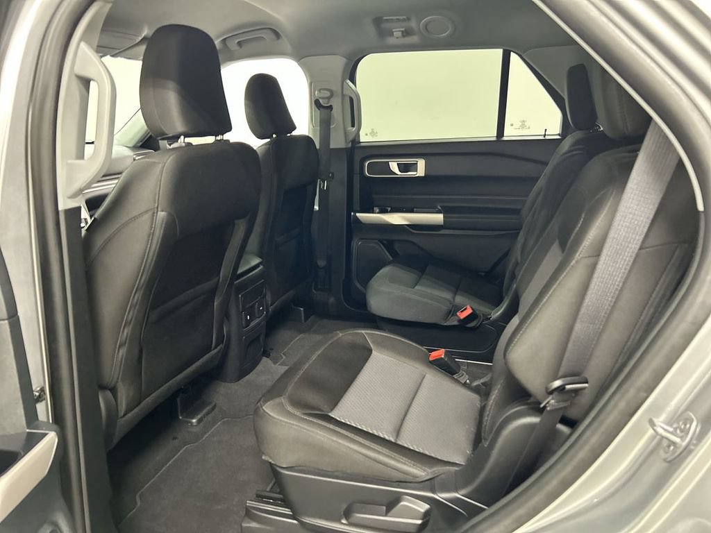 Used 2024 Ford Explorer XLT w/ Class IV Trailer Tow Package AWD/4WD image 19