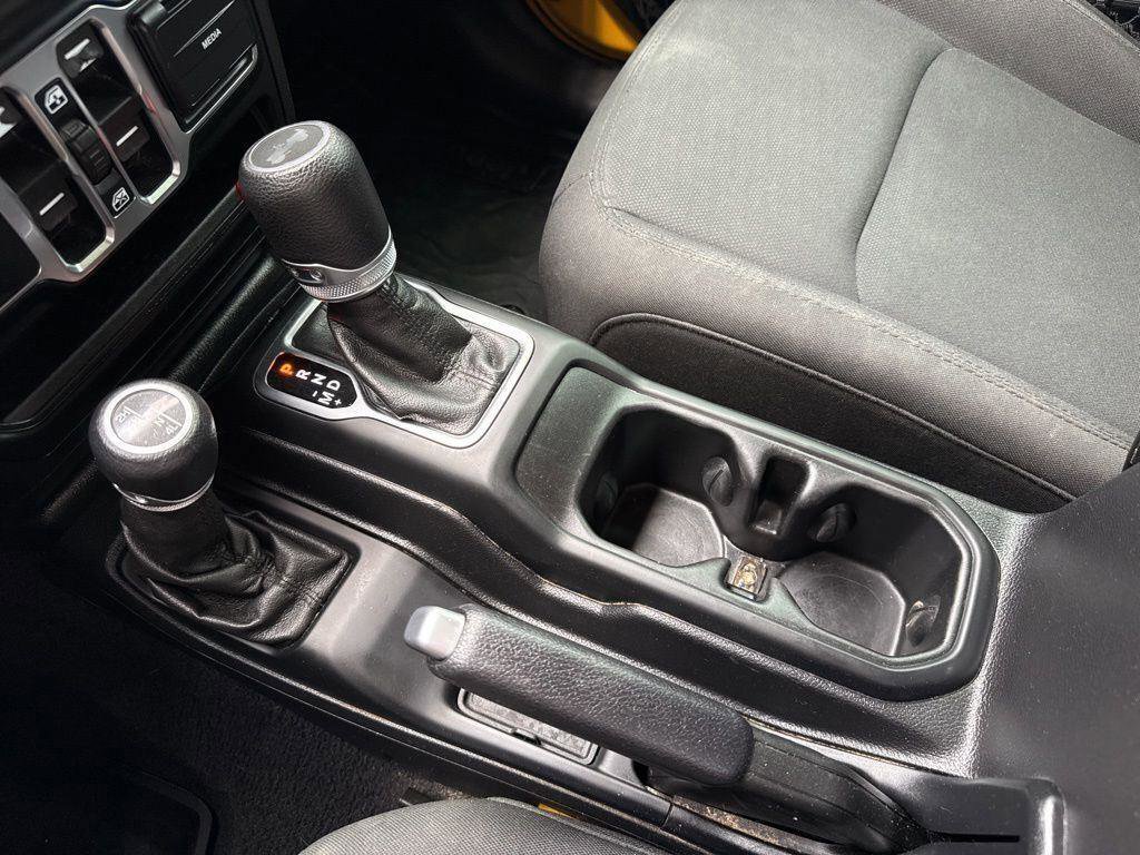 Used 2020 Jeep Wrangler Unlimited Sport S AWD/4WD image 14