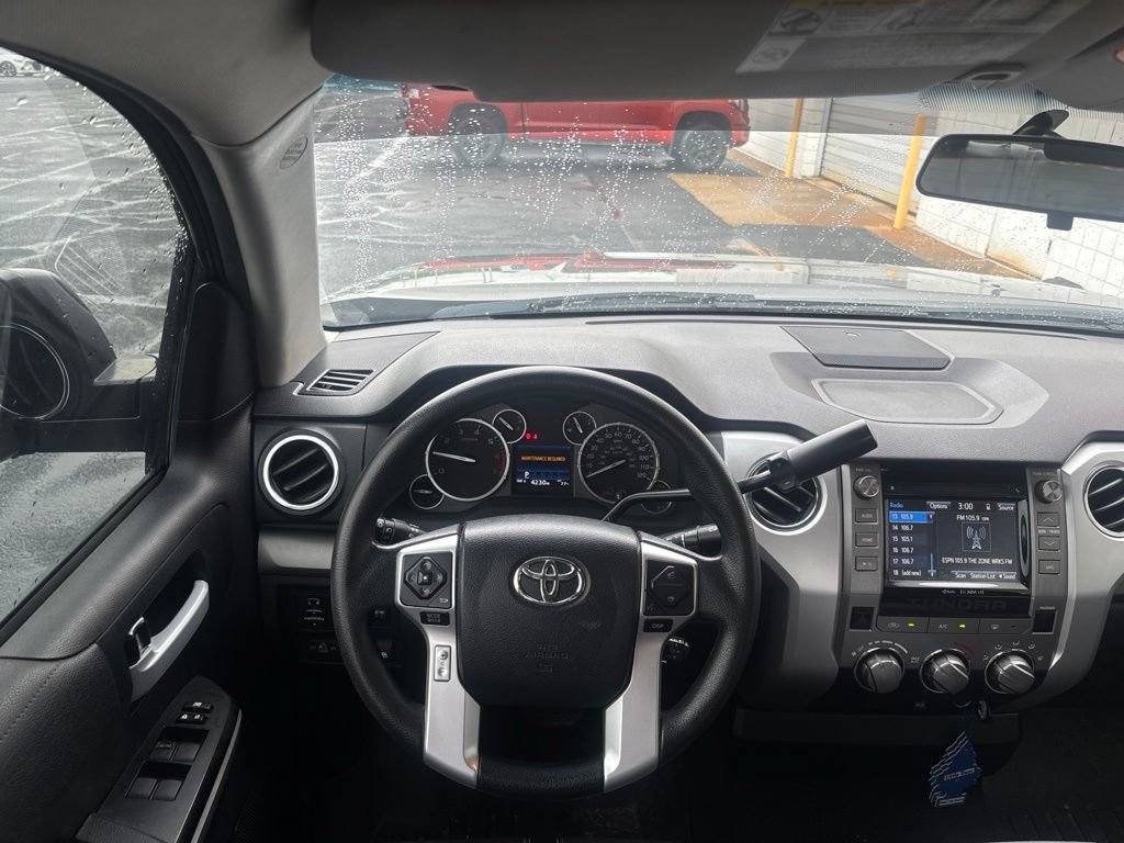 Used 2016 Toyota Tundra SR5 RWD image 2