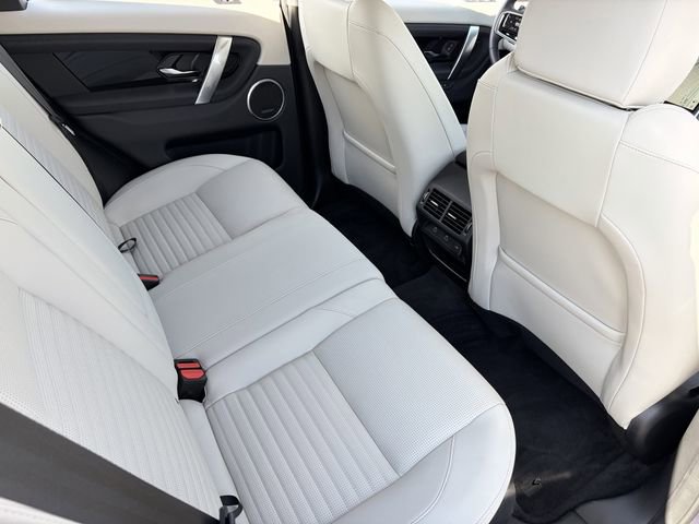 Used 2025 Land Rover Discovery Sport S image 24