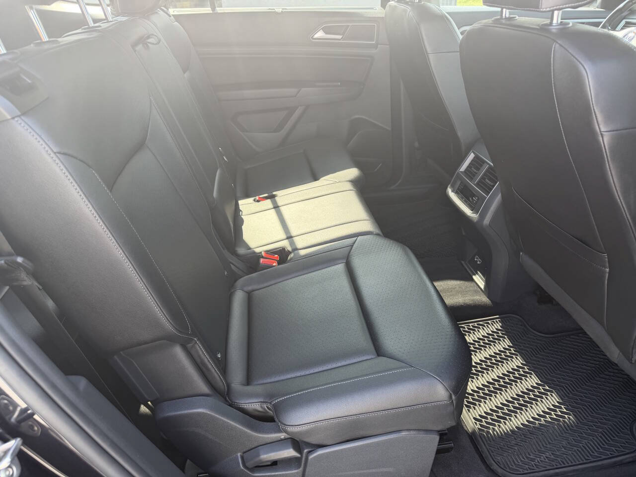 Used 2018 Volkswagen Atlas SEL AWD/4WD image 20