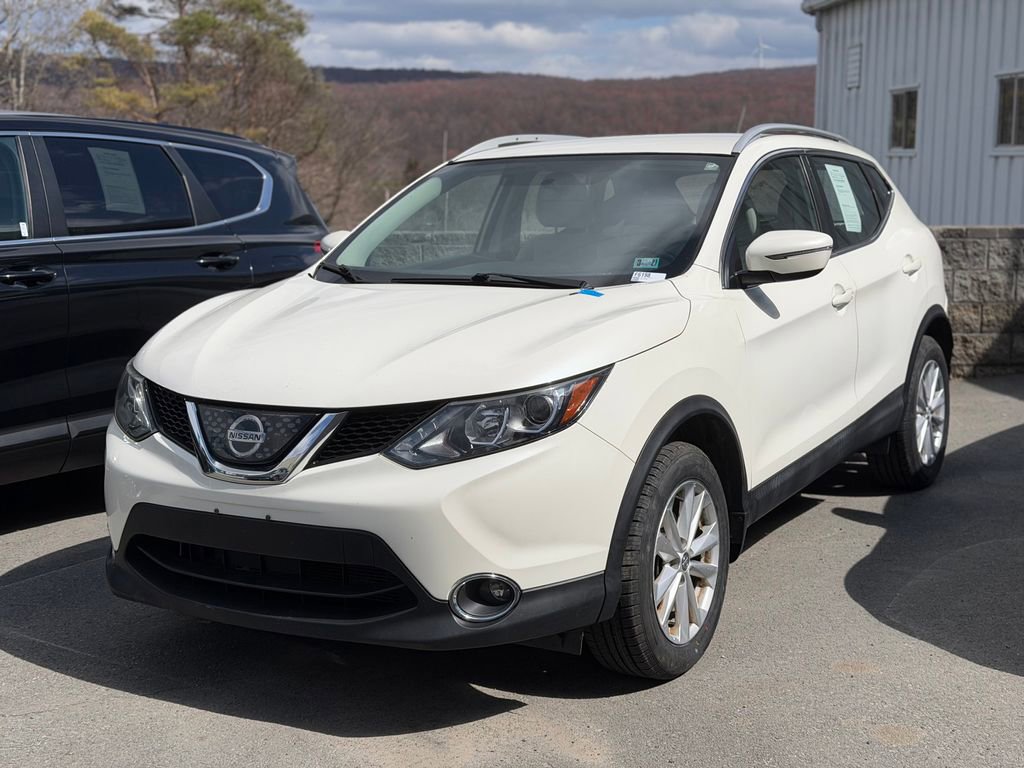 Used 2018 Nissan Rogue Sport SV w/ SV All-Weather Package image 1